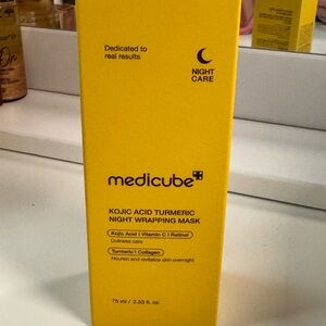 Medicube Yellow Night Care Mask
